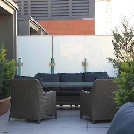 Garlon Residence-2
