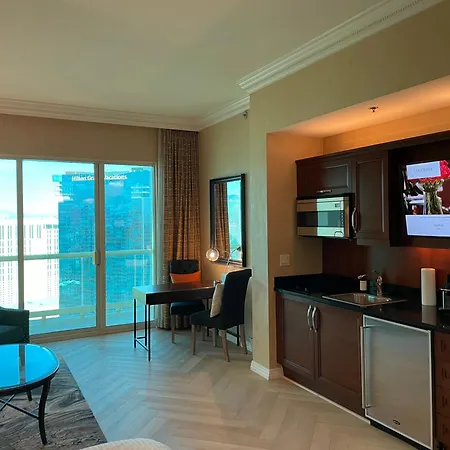 Signature Mgm Top 38Th Floor Penthouse, Best Deluxe Balony Strip View Suite, No Resort Fee, Free Valet, Shortest Walk 2 Mgm-3