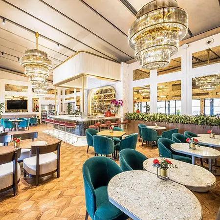 Radisson Collection Hotel, Vadistanbul-2