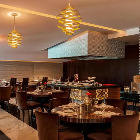 Sheraton Dubai Creek Hotel & Towers-2