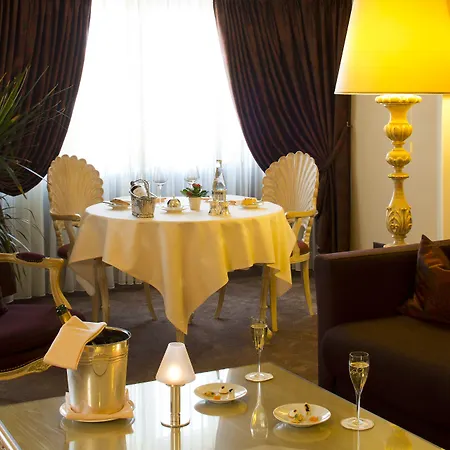 Hôtel de la Cigogne-2