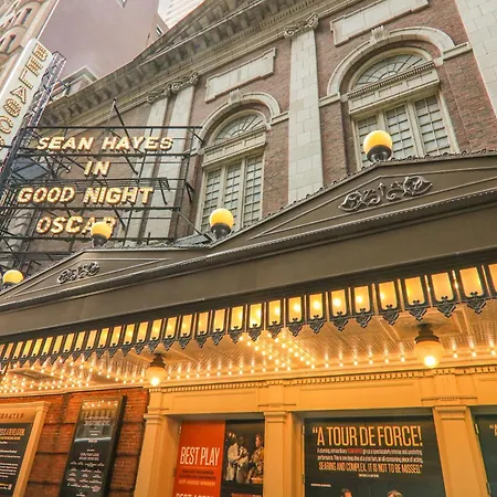 The Iroquois Times Square, A Small Luxury Hotel-2