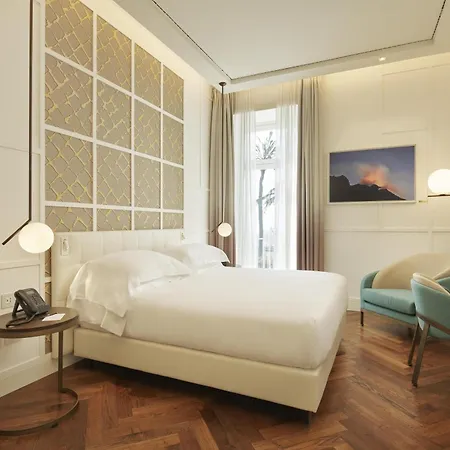 De Bonart Naples, Curio Collection By Hilton-2