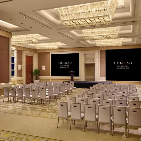 Conrad Singapore Marina Bay-2