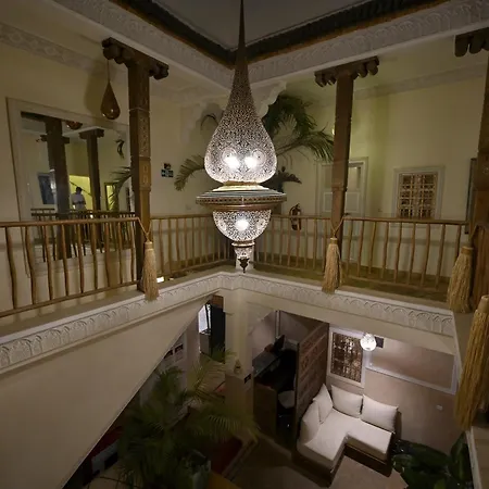 Riad Miss Caracal Jacuzzi & Rooftop-2