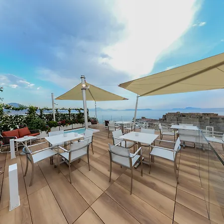Grand Hotel Vesuvio-3