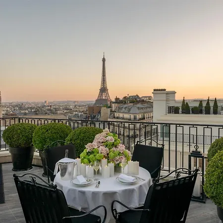 Four Seasons Hotel George V Paris-3