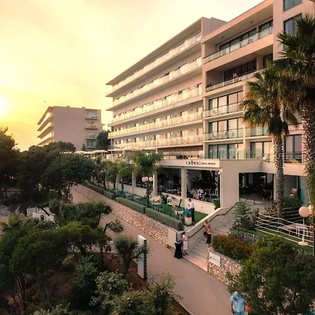 Royal Blue Hotel-2