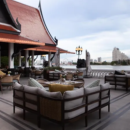 Anantara Riverside Bangkok Resort-3