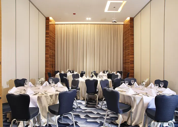 Grand Cosmopolitan Hotel Dubaï