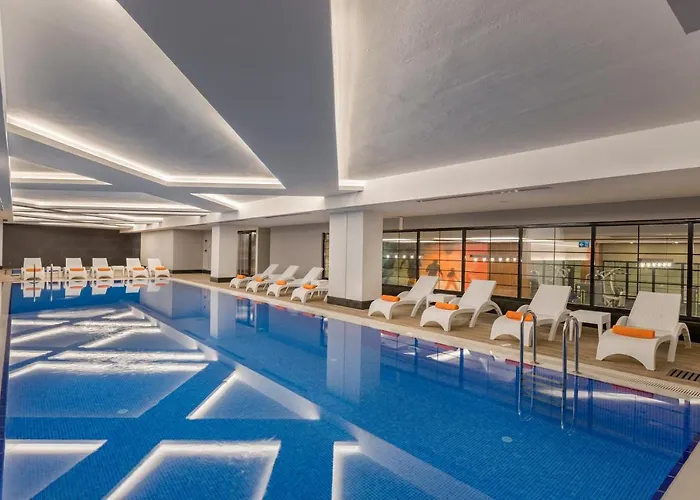 Hotel Side Crown Sunshine