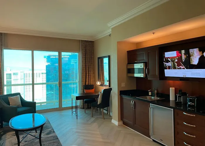Signature Mgm Top 38Th Floor Penthouse, Best Deluxe Balony Strip View Suite, No Resort Fee, Free Valet, Shortest Walk 2 Mgm Las Vegas