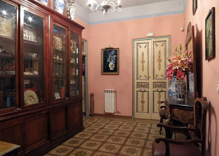 Hostal Horizonte Madrid "Check-In On-Line, Recepcion 14H-23H"
