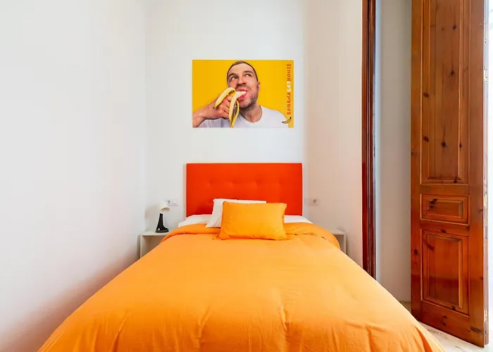 Hotel Banana Gay House - Only Men à Séville