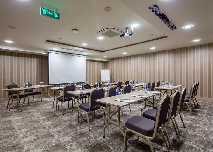 Holiday Inn Antalya - Lara By Ihg