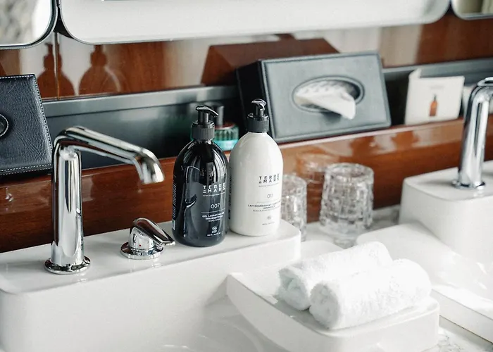 Hotel Les Bains Paris