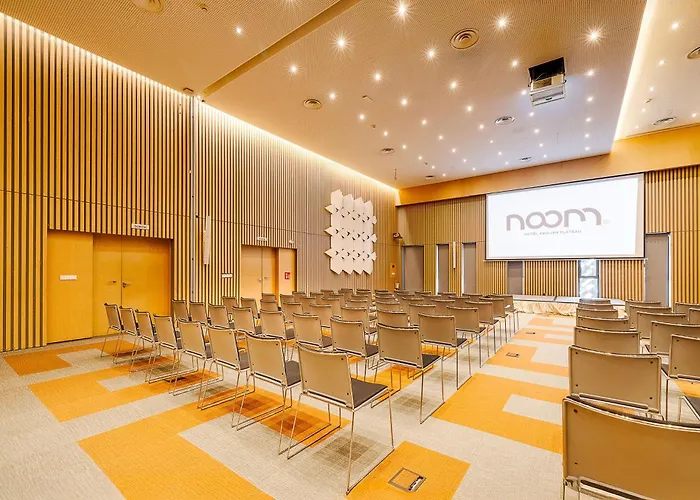 Noom Hotel Abidjan Plateau